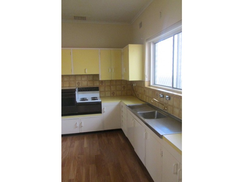 390 Lady Gowrie Drive, Osborne SA 5017