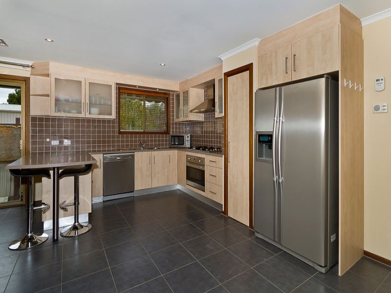 14 Pelsaert Avenue, Fairview Park SA 5126