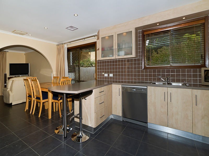 14 Pelsaert Avenue, Fairview Park SA 5126