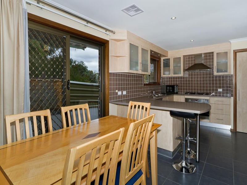 14 Pelsaert Avenue, Fairview Park SA 5126