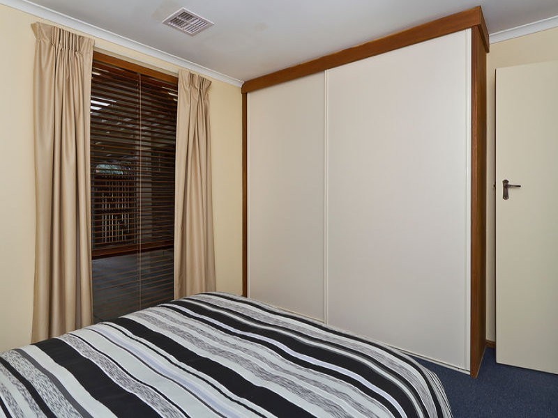 14 Pelsaert Avenue, Fairview Park SA 5126