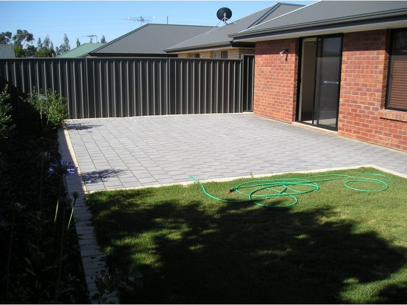 28 Hamra Drive, Smithfield SA 5114