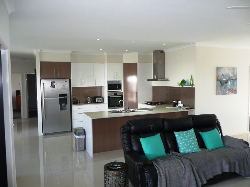 2/27 Kellehers Rd, Pottsville NSW 2489