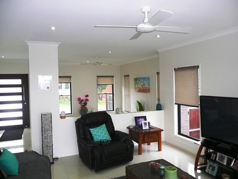 2/27 Kellehers Rd, Pottsville NSW 2489