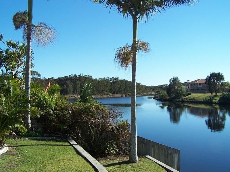 1/41 Edward Avenue, Pottsville NSW 2489