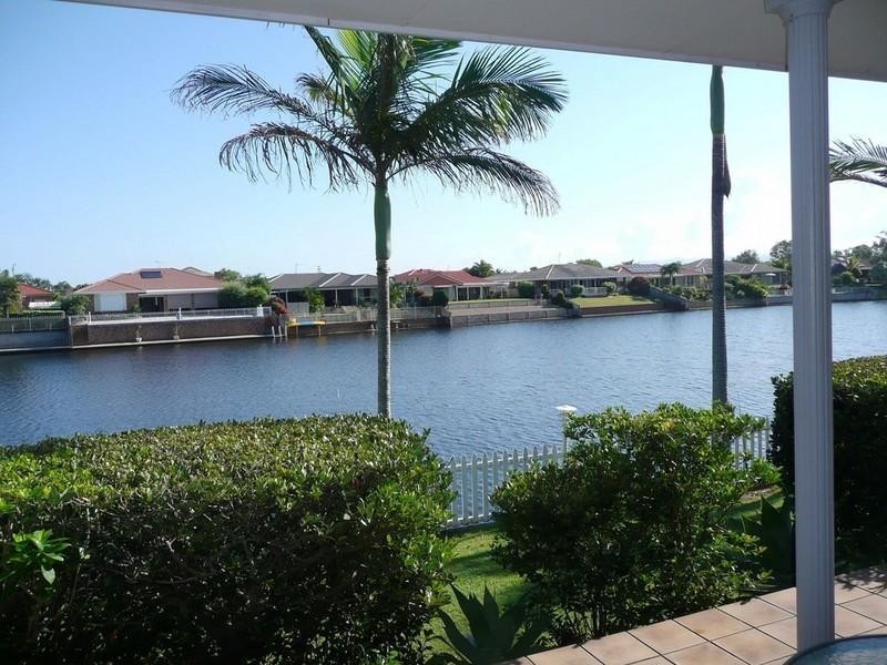 69 Andrew Avenue, Pottsville NSW 2489