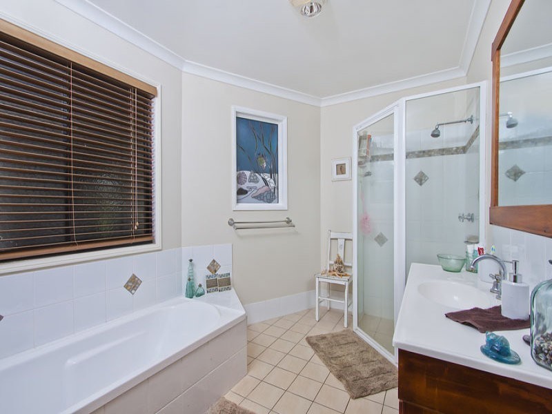 12 Roseash Court, Pottsville NSW 2489