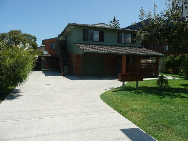 3/18 Elfran Avenue, Pottsville NSW 2489