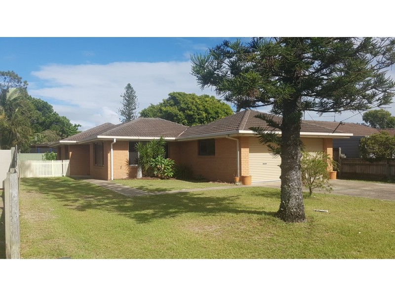 8 Wattle Avenue, Bogangar NSW 2488