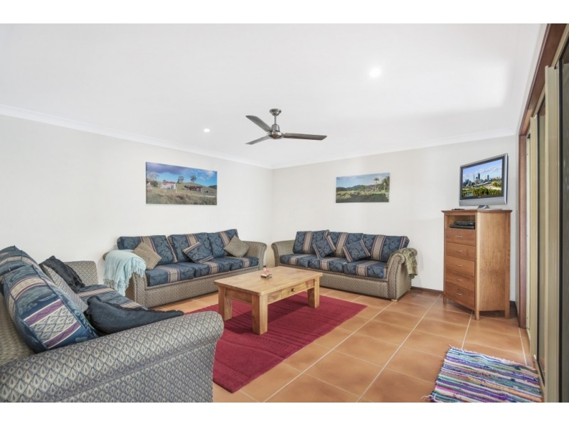 2 White Beech Court, Bogangar NSW 2488