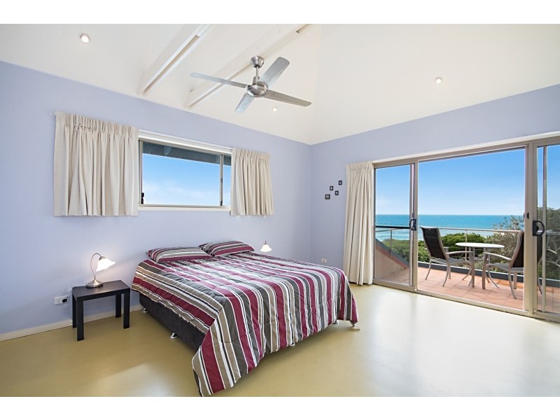 12 Coast Road, Hastings Point NSW 2489