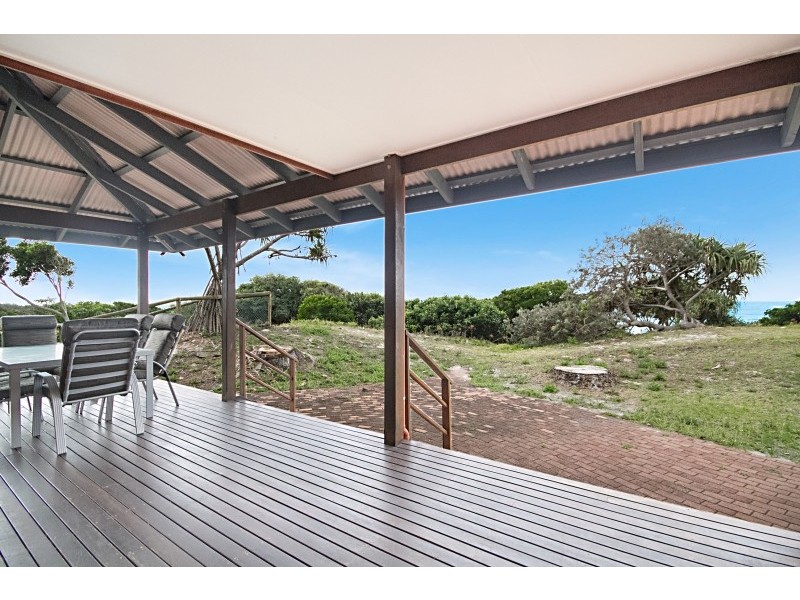 12 Coast Road, Hastings Point NSW 2489