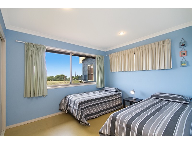12 Coast Road, Hastings Point NSW 2489