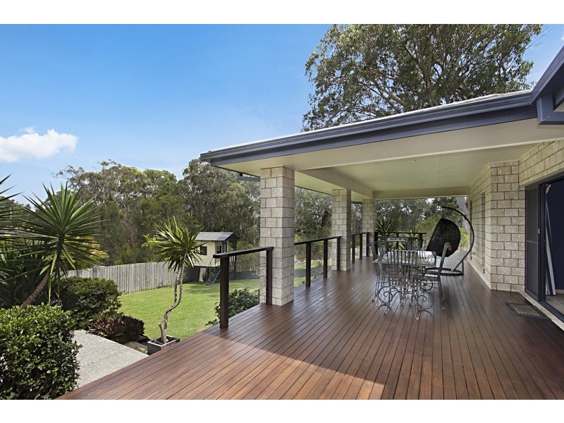 10 Woodfull Crescent, Pottsville NSW 2489