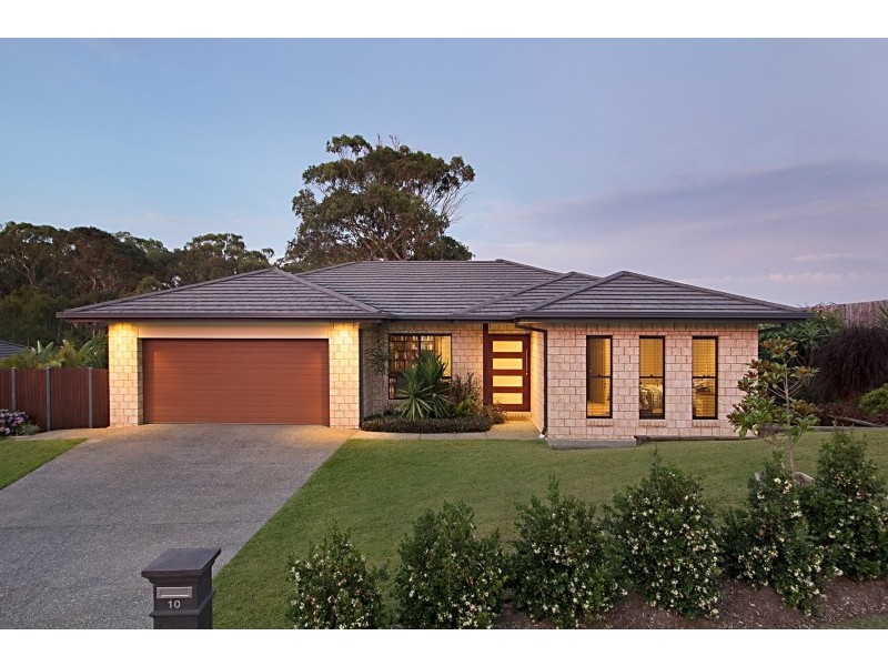 10 Woodfull Crescent, Pottsville NSW 2489