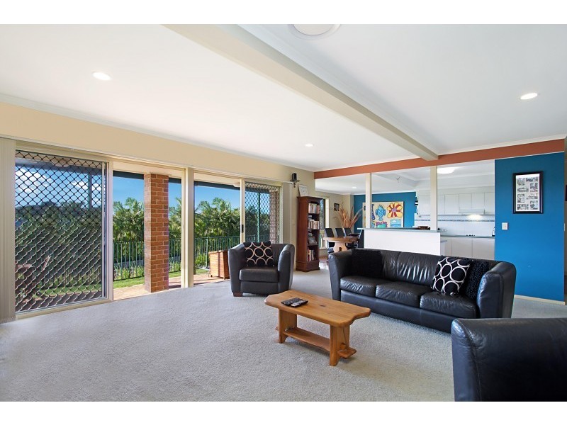 2/11 Sequioa Court, Banora Point NSW 2486