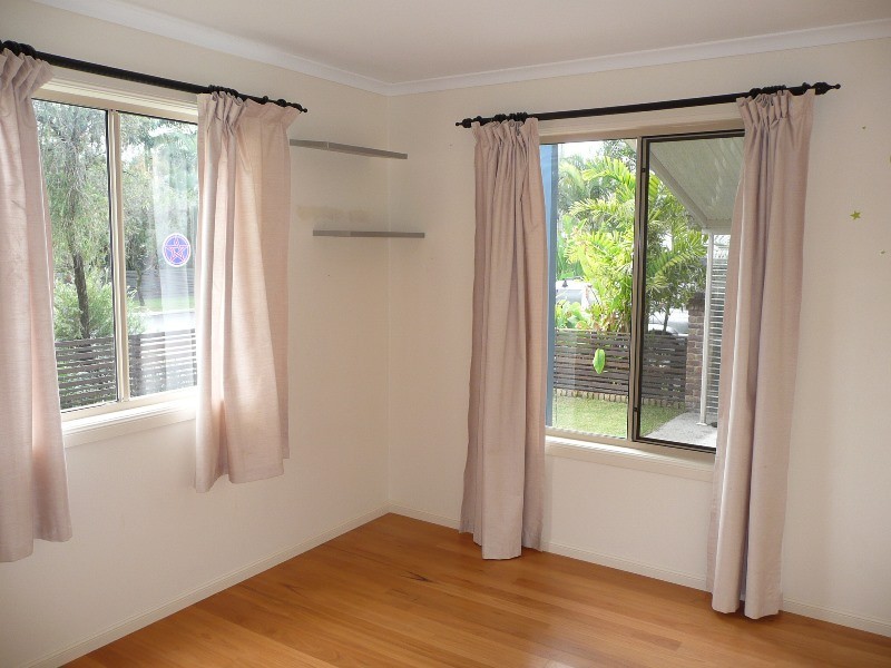 18 Tamarind Ave, Cabarita Beach NSW 2488