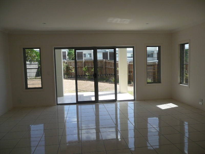 2/2 Ebony Crt, Casuarina NSW 2487