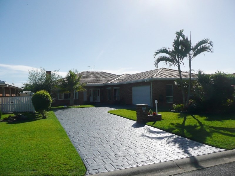 15 Edinburgh Court, Pottsville NSW 2489