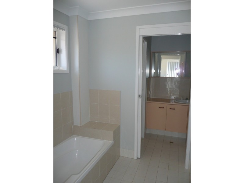 1/3 Mountbatten Crt, Pottsville NSW 2489