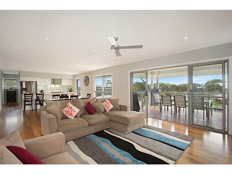 19 Woodfull Crescent, Pottsville NSW 2489