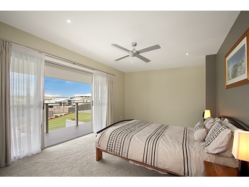 19 Woodfull Crescent, Pottsville NSW 2489