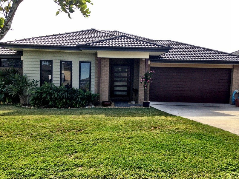 107 Newcastle Drive, Pottsville NSW 2489