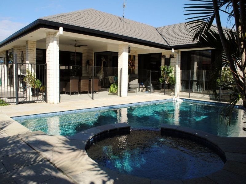 6 Moonee St, Pottsville NSW 2489