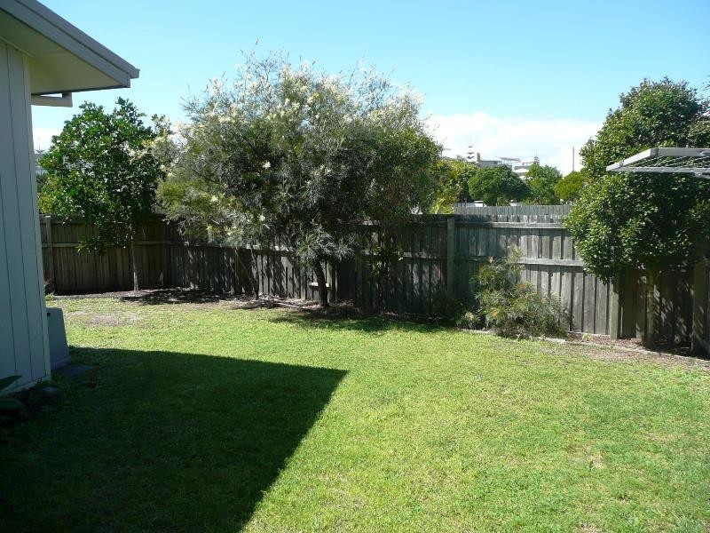 2/2 Ebony Crt, Casuarina NSW 2487
