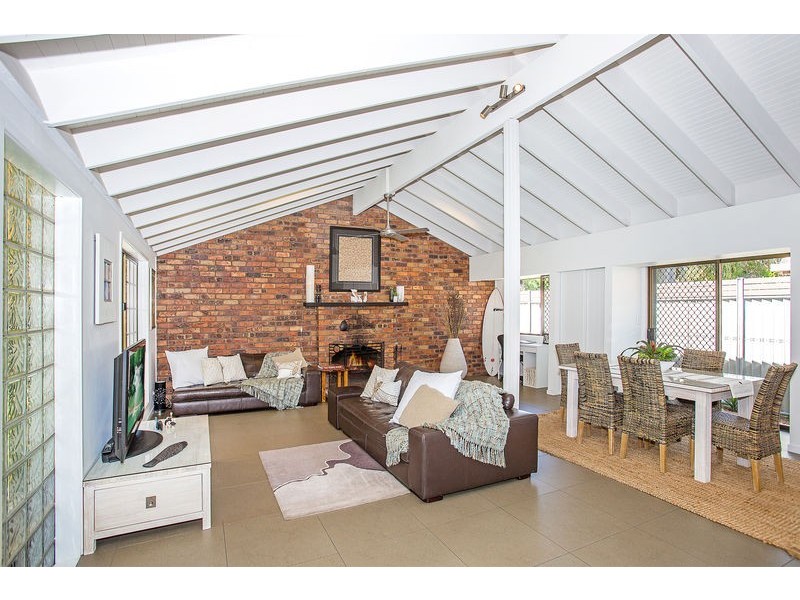 19 Ti Tree Avenue, Cabarita Beach NSW 2488