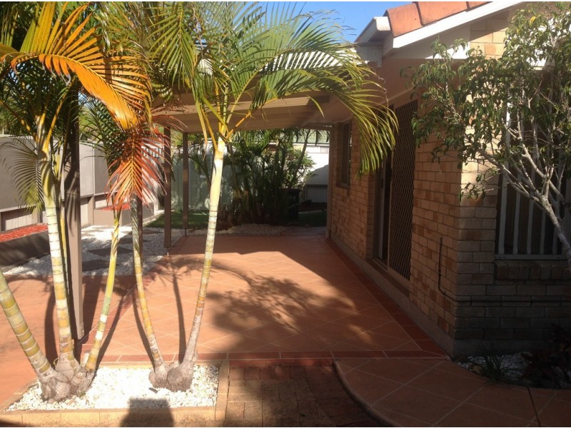 1/27 McKenzie Avenue, Pottsville NSW 2489