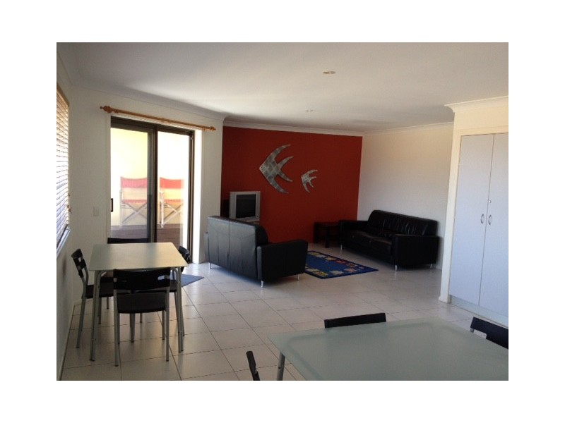 8 10 Coast Road, Hastings Point NSW 2489