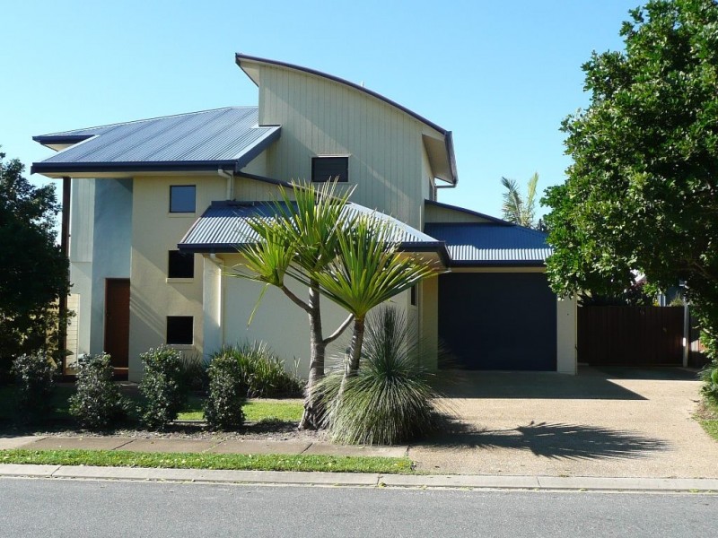 2/2 Pheeny Lane, Casuarina NSW 2487