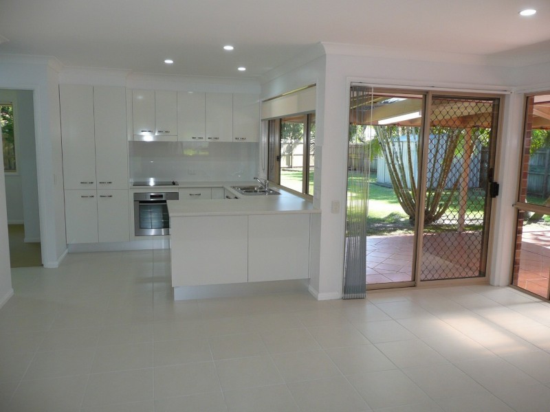 10 Grass Tree Cct, Cabarita Beach NSW 2488