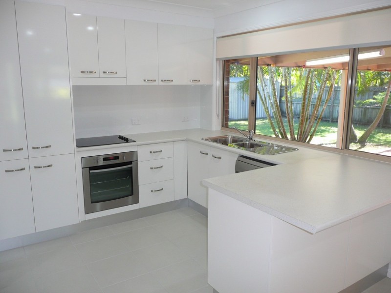 10 Grass Tree Cct, Cabarita Beach NSW 2488