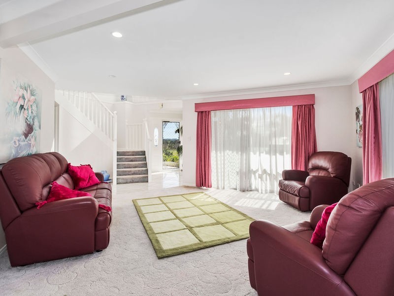 25 John Robb Way, Cudgen NSW 2487