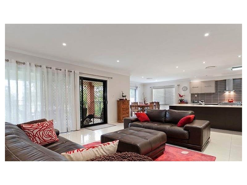 24 Akaroa Avenue, Geebung QLD 4034