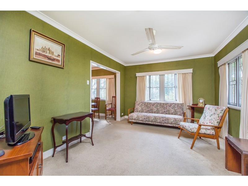 36 Macedon Street, Wavell Heights QLD 4012