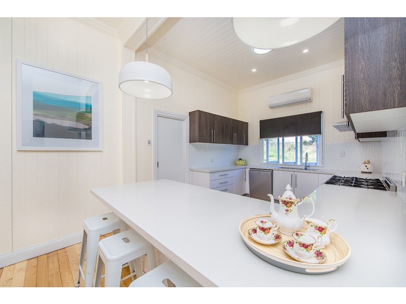 55 Cooksley Street, Hamilton QLD 4007