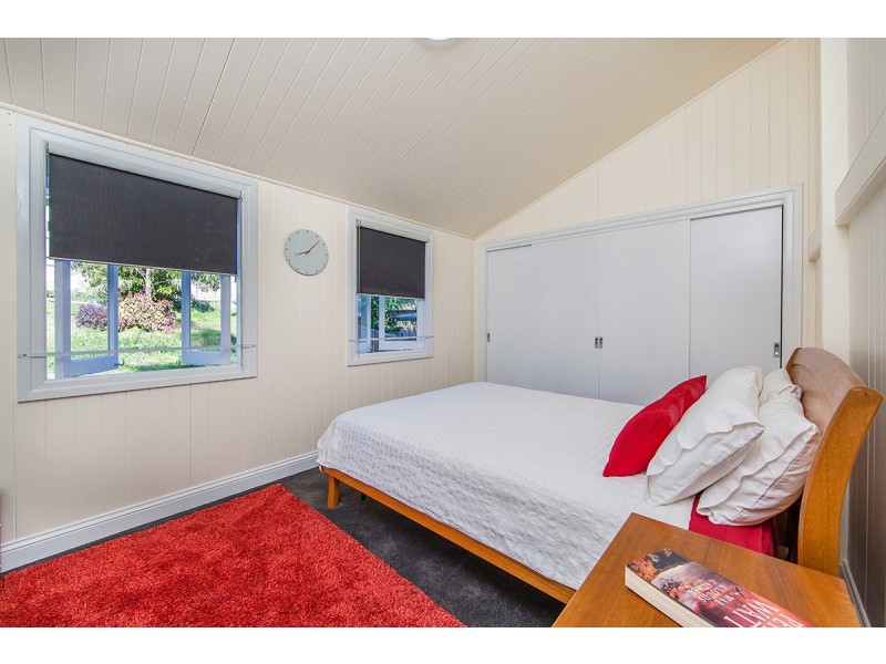 55 Cooksley Street, Hamilton QLD 4007