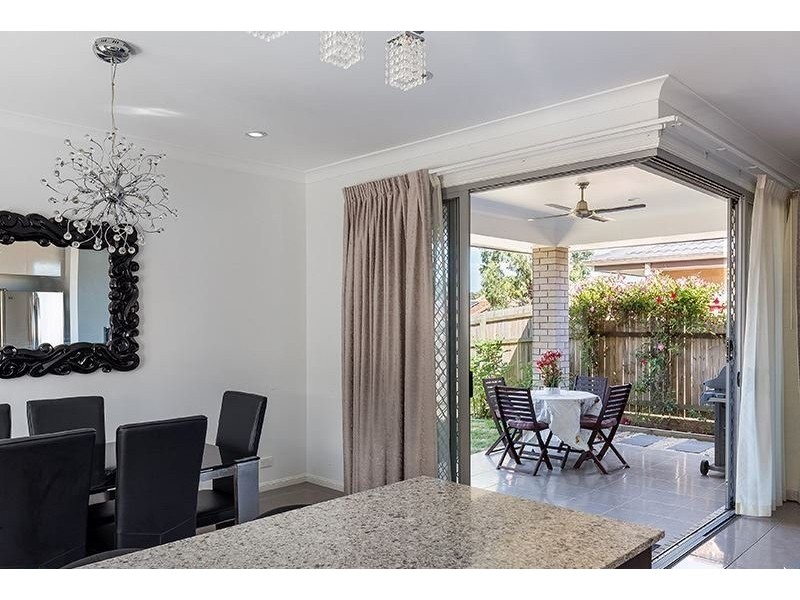 27 Fleet Circuit, Bray Park QLD 4500