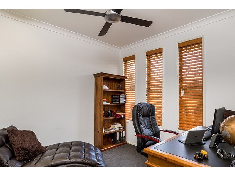 27 Fleet Circuit, Bray Park QLD 4500