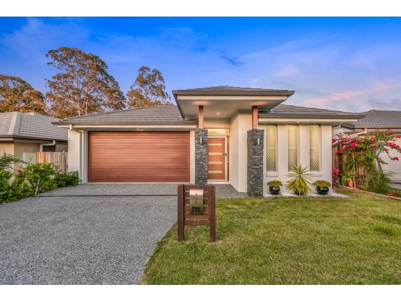 27 Fleet Circuit, Bray Park QLD 4500