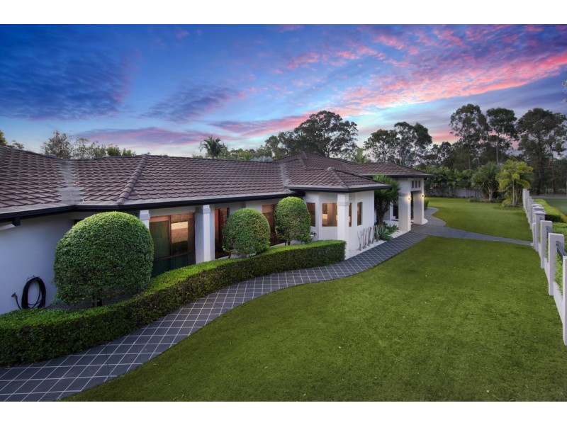 19 Camelot Place, Bridgeman Downs QLD 4035