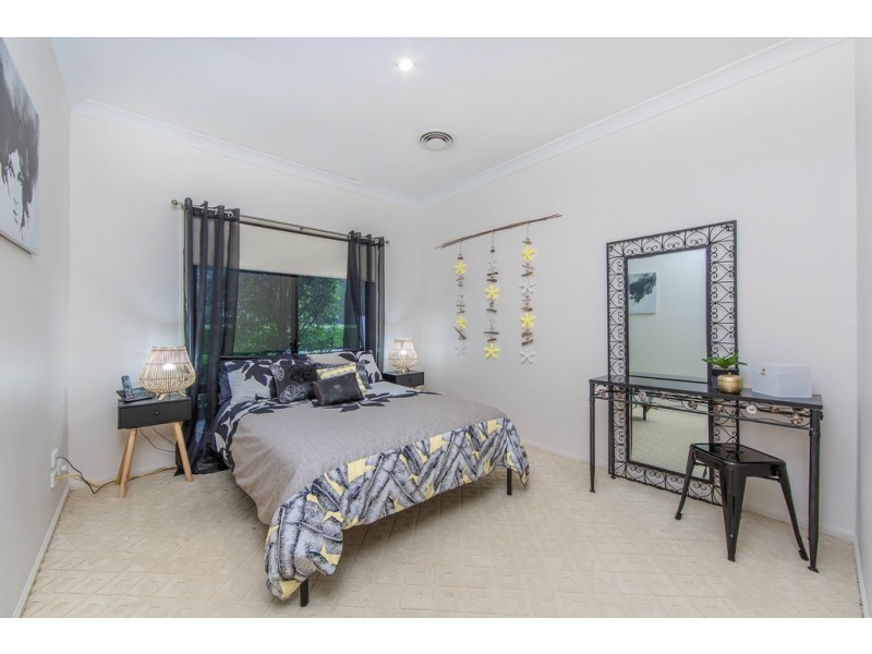 19 Camelot Place, Bridgeman Downs QLD 4035