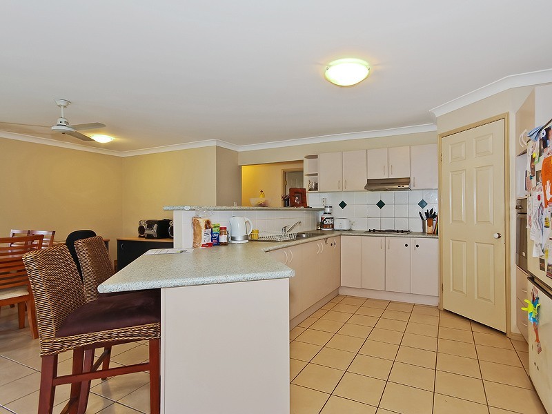 11 Edmund Court, Warner QLD 4500