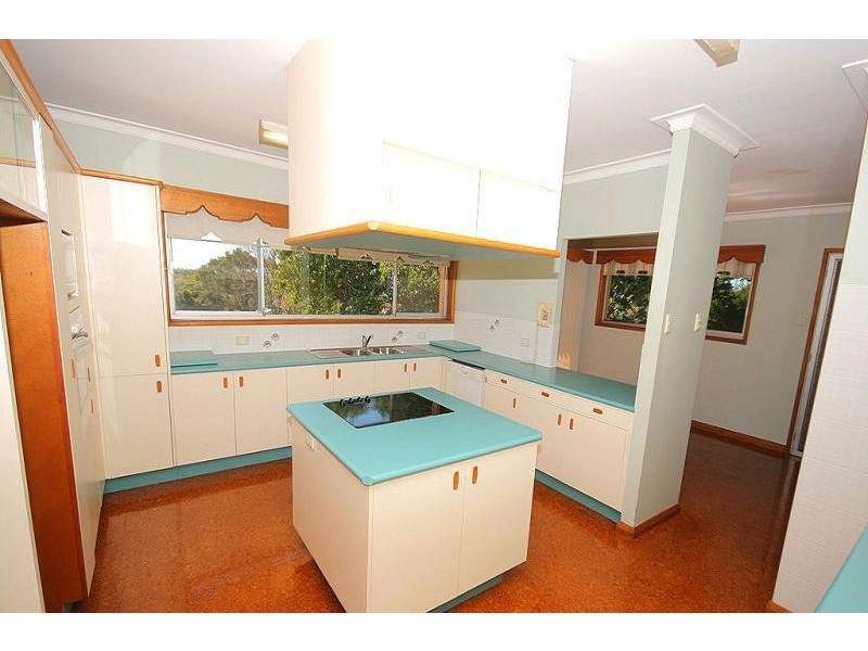 18 Cowie Road, Carseldine QLD 4034