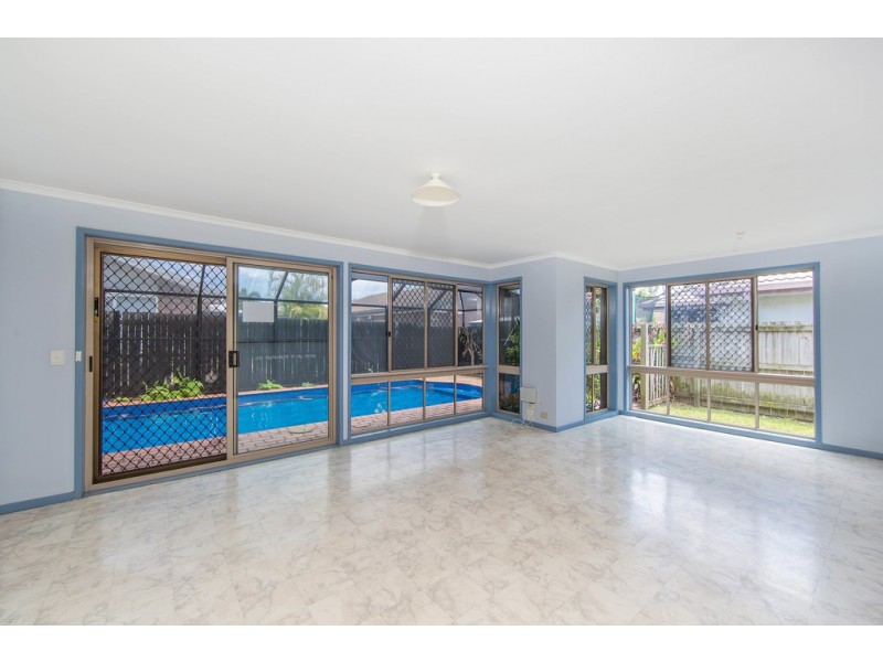 7 Desert Willow Way, Fitzgibbon QLD 4018