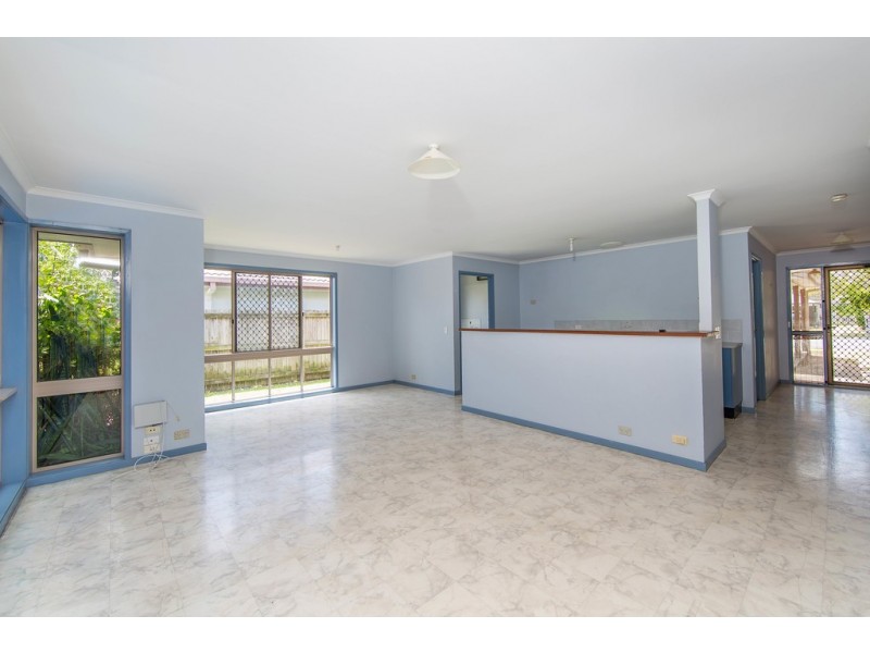 7 Desert Willow Way, Fitzgibbon QLD 4018
