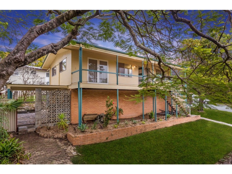 2 Coles Street, Arana Hills QLD 4054